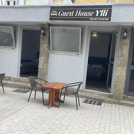 Ylli Guesthouse Пермети Экстерьер фото